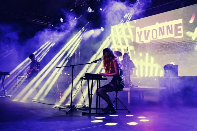 Yvonne Pocket of Love
